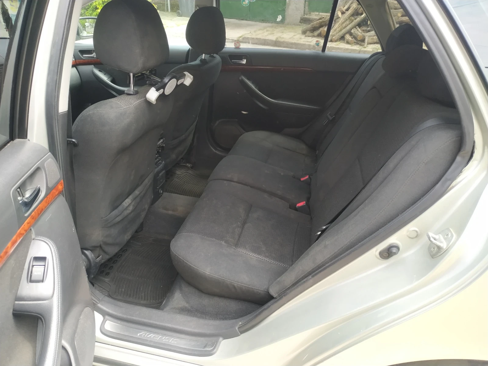 Toyota Avensis  - изображение 10