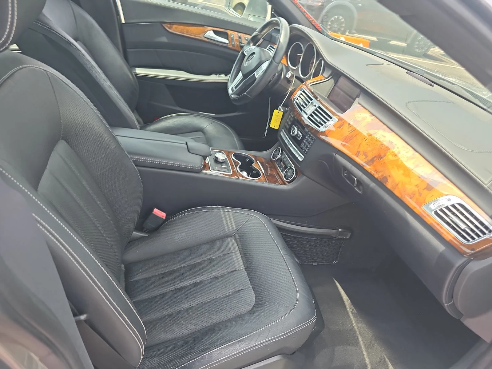Mercedes-Benz CLS 550 AMG* МАСАЖ* HARMAN* ОБДУХ* KEYLESS GO* LANE ASSIST - изображение 9