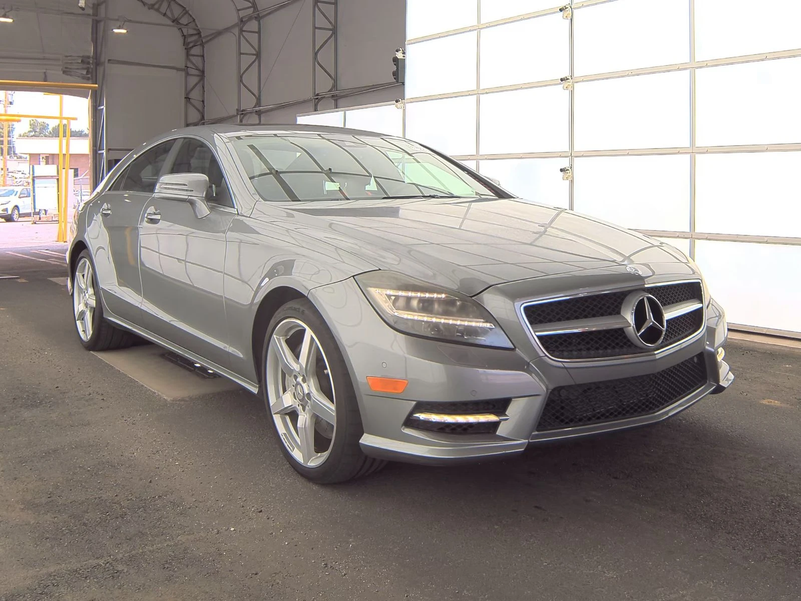 Mercedes-Benz CLS 550 AMG* МАСАЖ* HARMAN* ОБДУХ* KEYLESS GO* LANE ASSIST - изображение 3