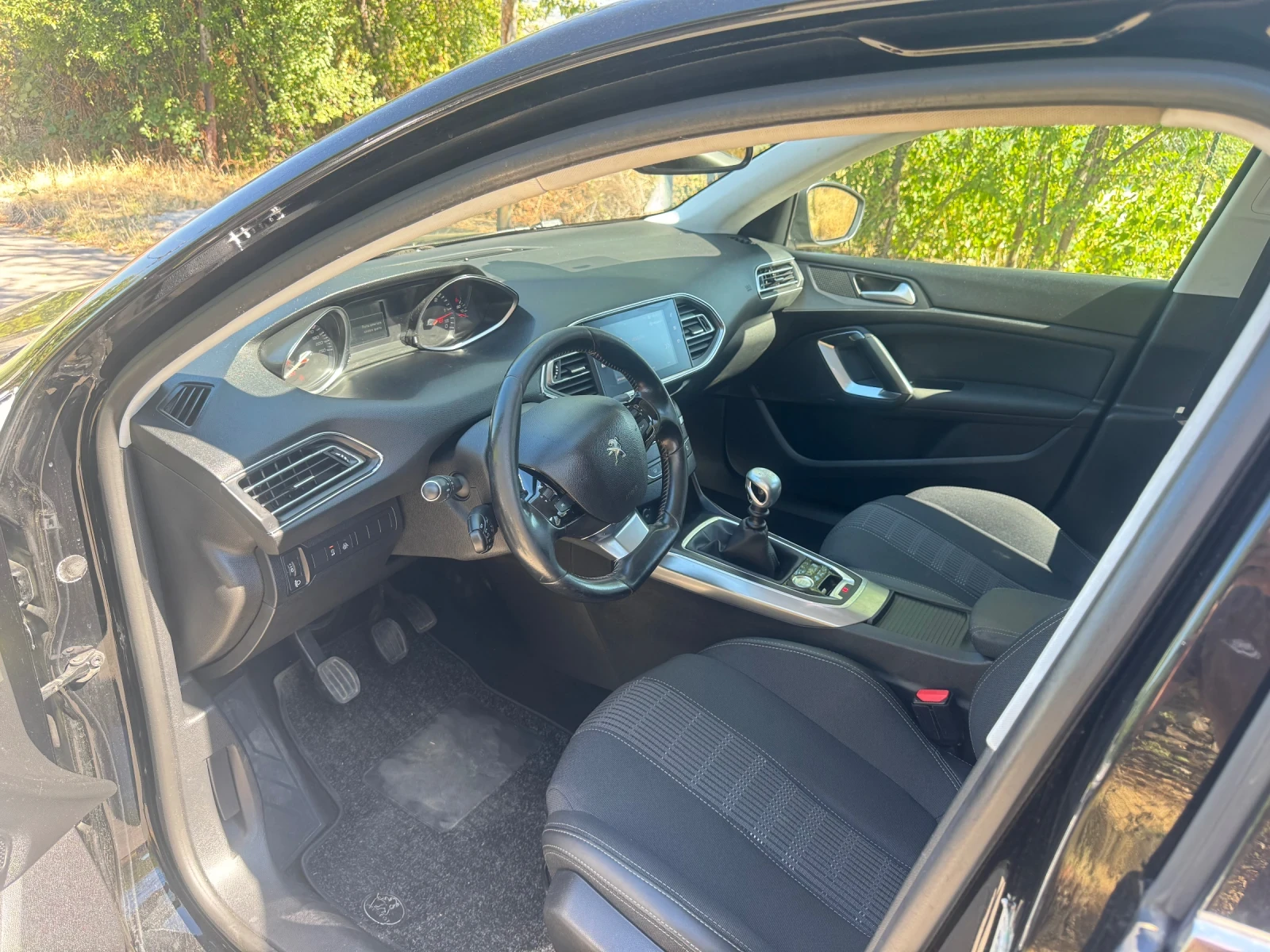 Peugeot 308 1.5HDI 131  - изображение 5