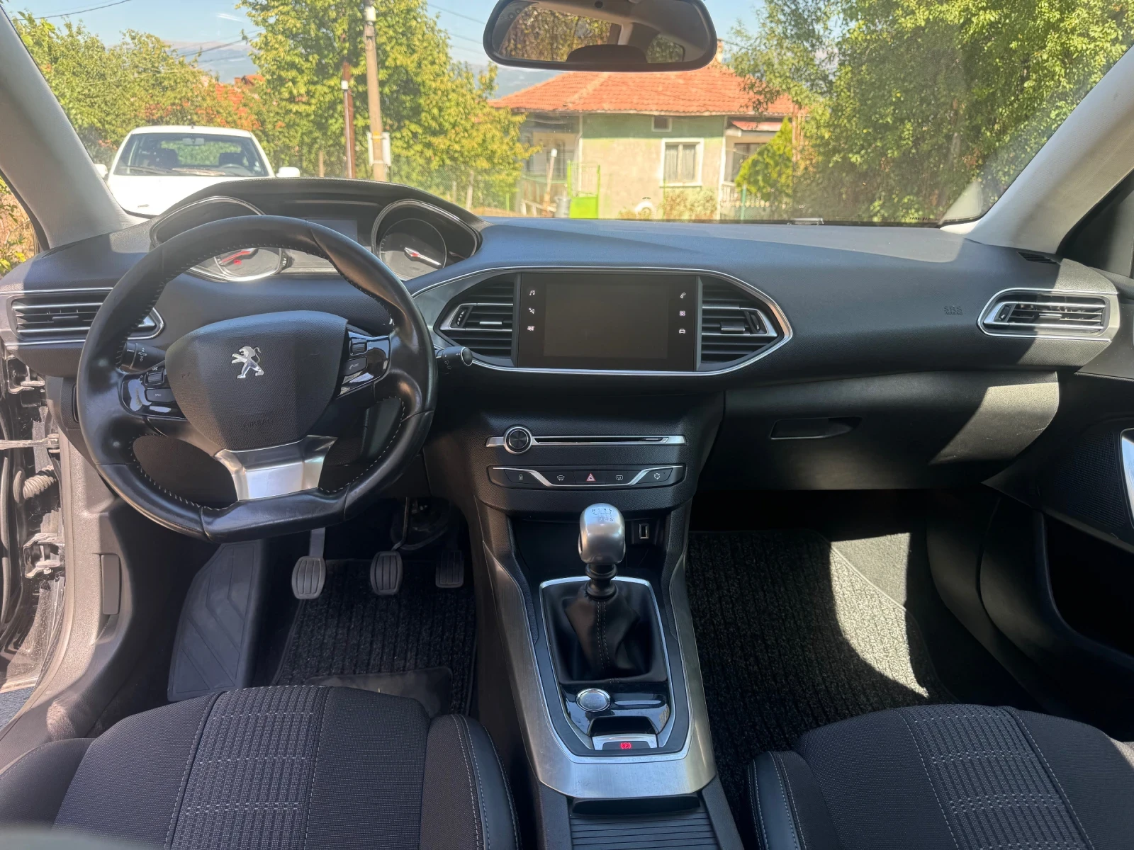 Peugeot 308 1.5HDI 131  - изображение 7