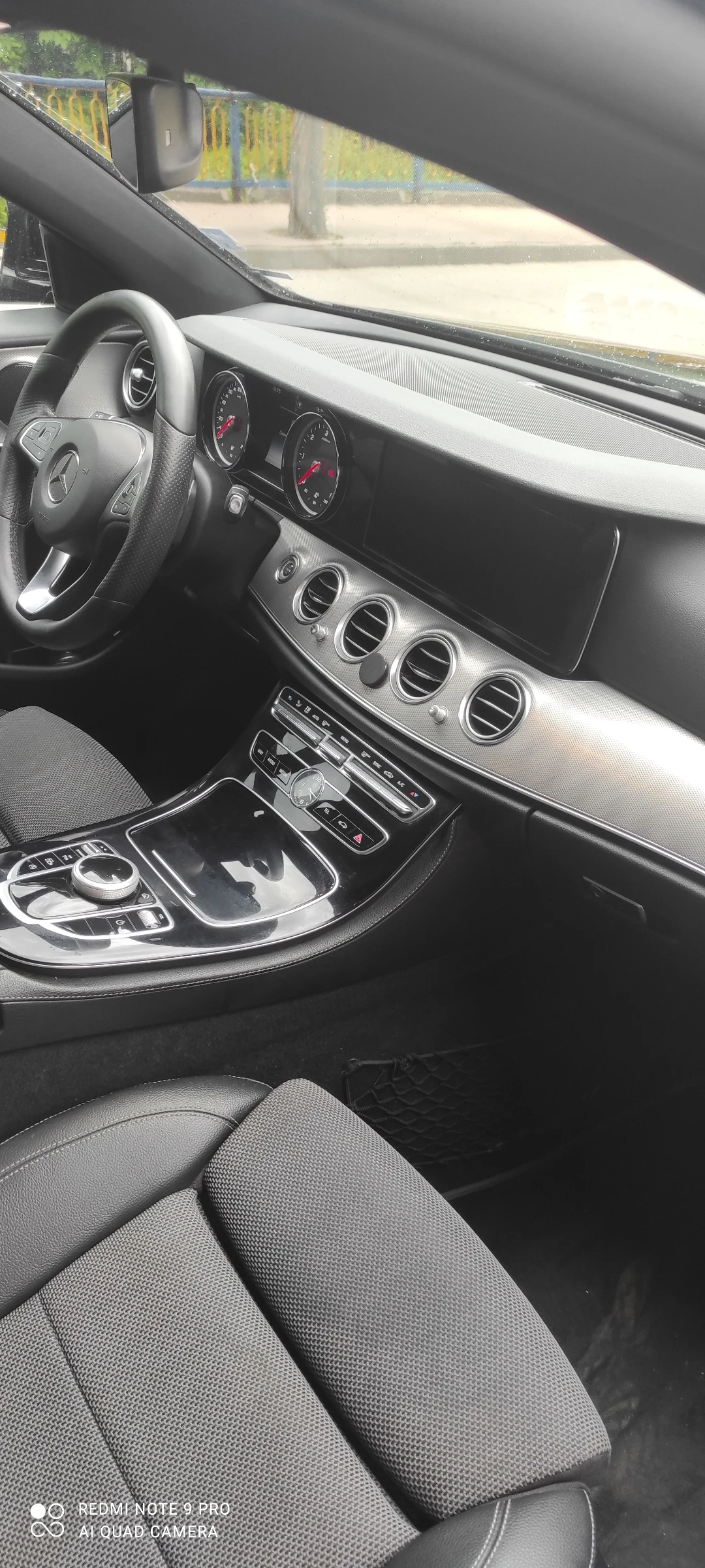 Mercedes-Benz E 200 | Mobile.bg   10