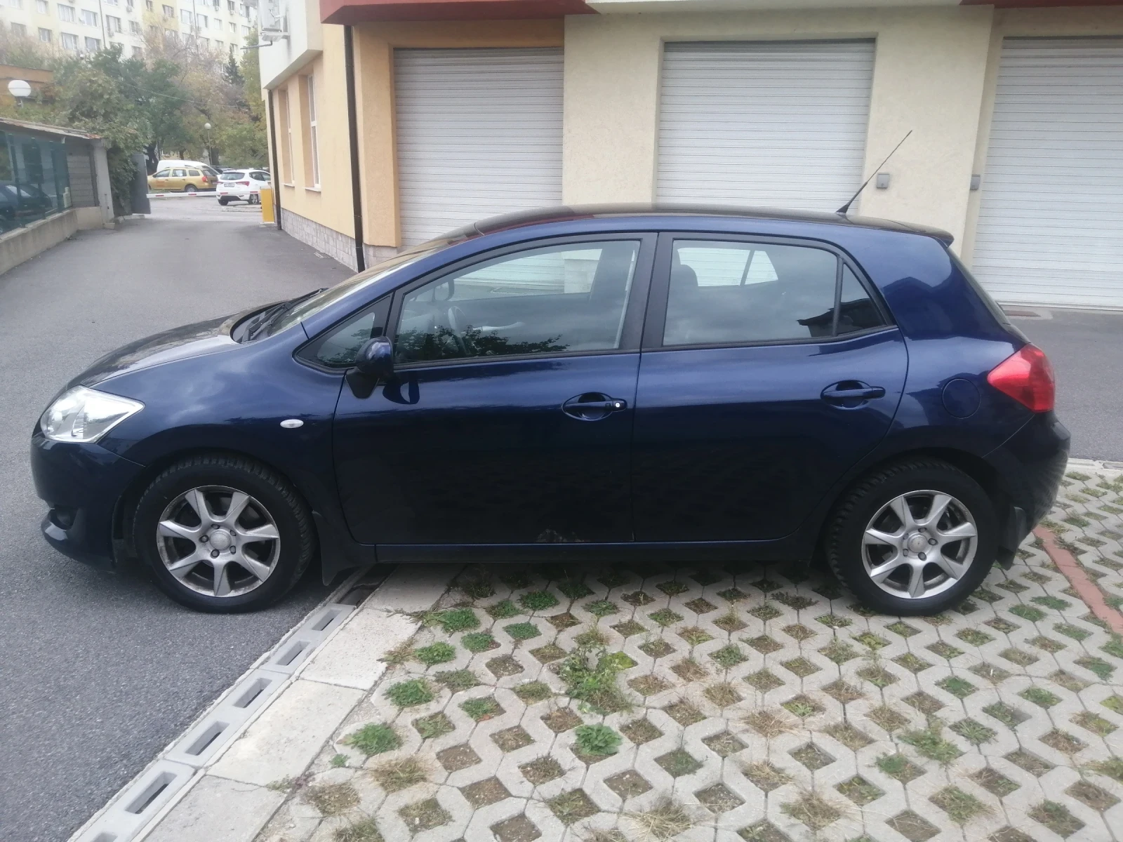 Toyota Auris 2.0 D-4D - изображение 4