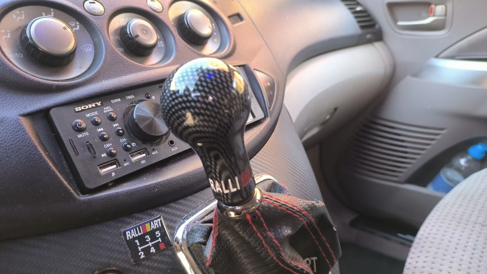 Mitsubishi Grandis 2.4iLPG - изображение 8