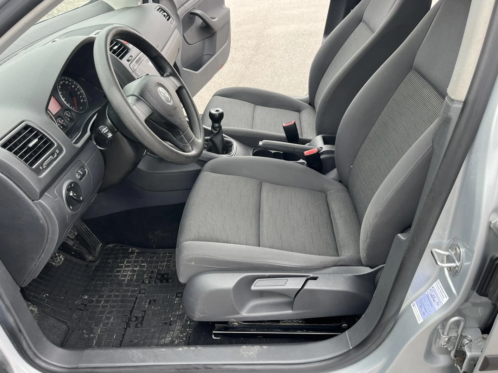 VW Golf 1.9TDI 105кс 4 MOTION 6 СКОРОСТИ КЛИМАТРОНИК  - изображение 8