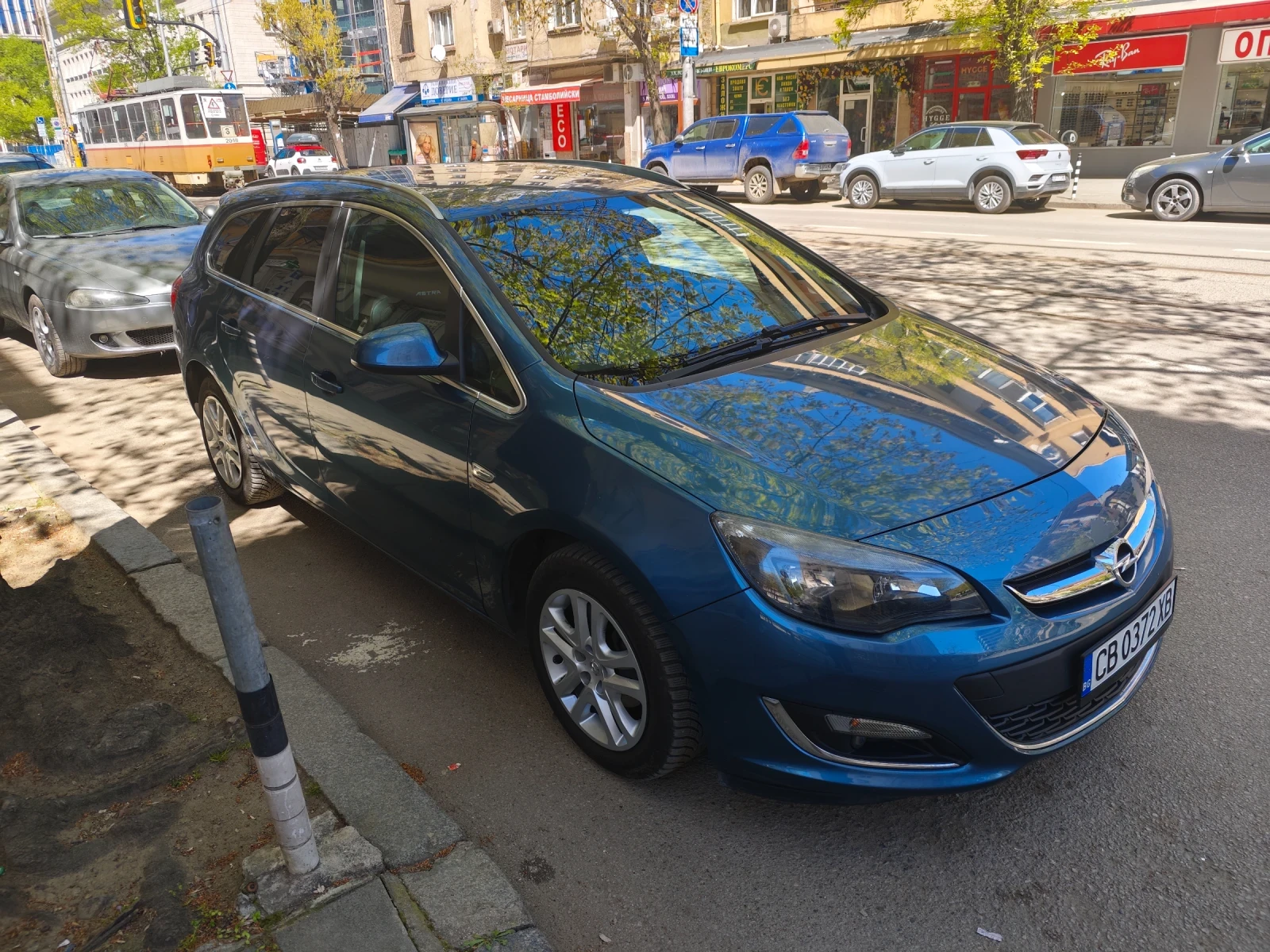 Opel Astra, снимка 11 - Автомобили и джипове - 53966206