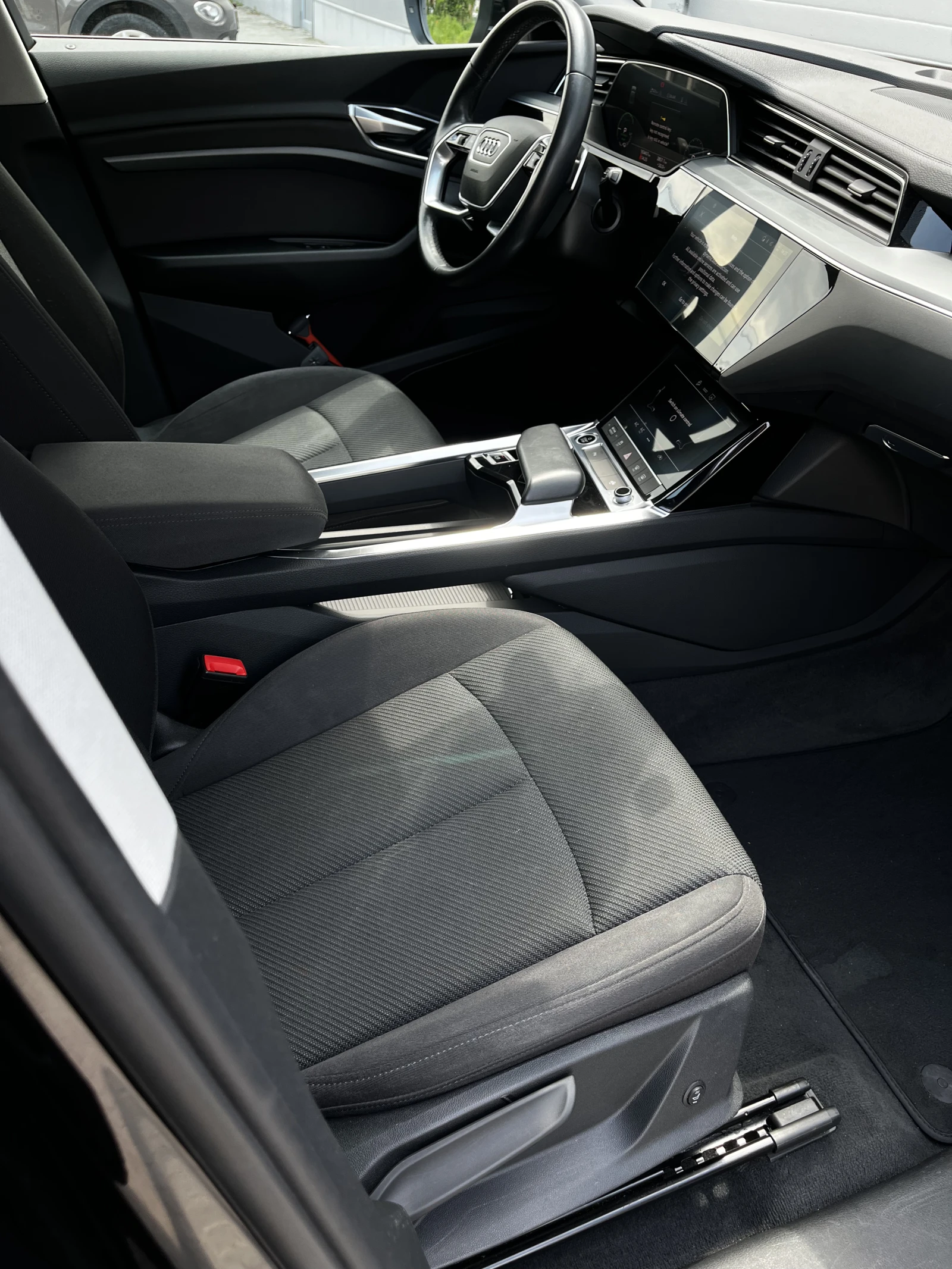 Audi E-Tron Quattro 50 Business 71KWh SOH 90%  ����� ����� | Mobile.bg � ����������� 10