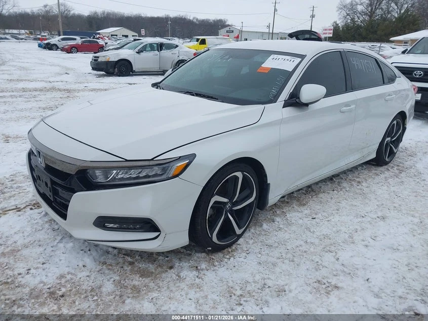 Honda Accord 2019 HONDA ACCORD SPORT, снимка 3 - Автомобили и джипове - 54095753
