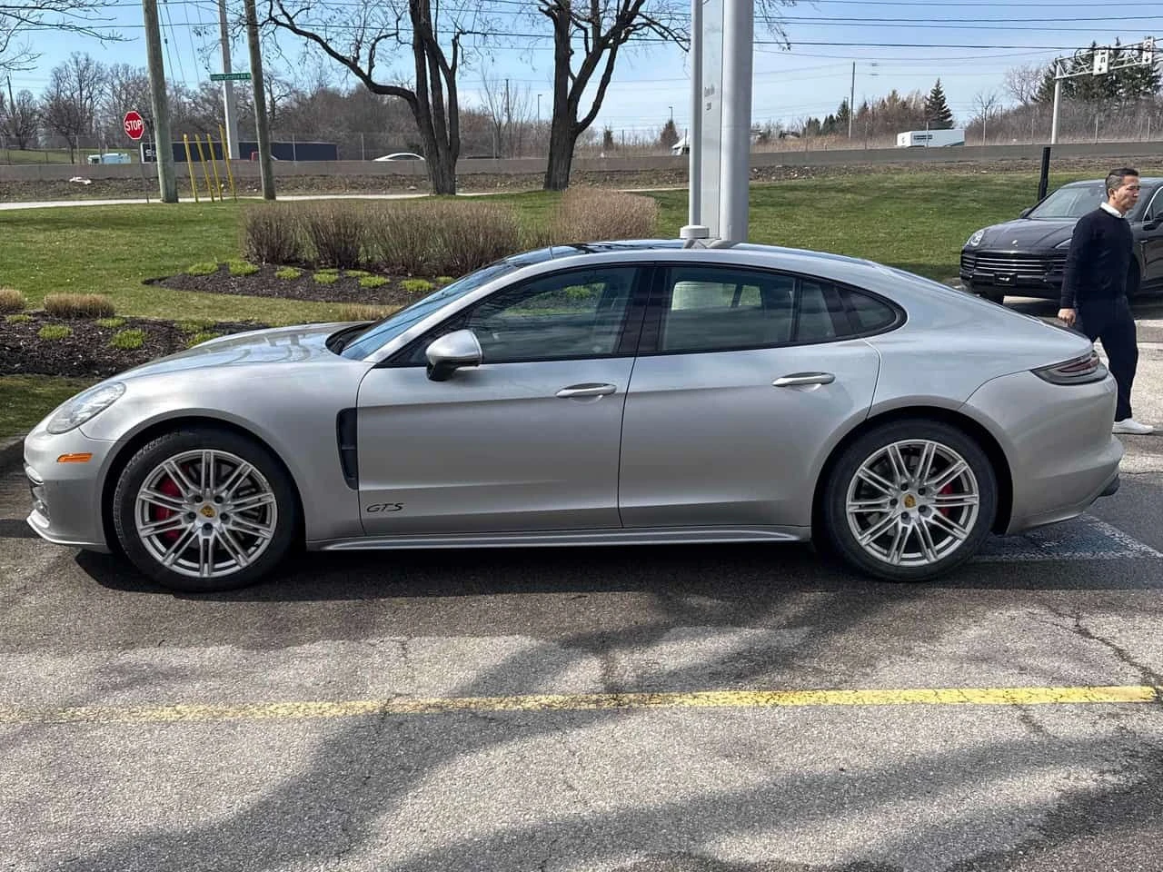 Porsche Panamera GTS * ГЛАВНО ПРЕДСТАВИТЕЛСТВО НА PORSCHE* , снимка 3 - Автомобили и джипове - 54152311