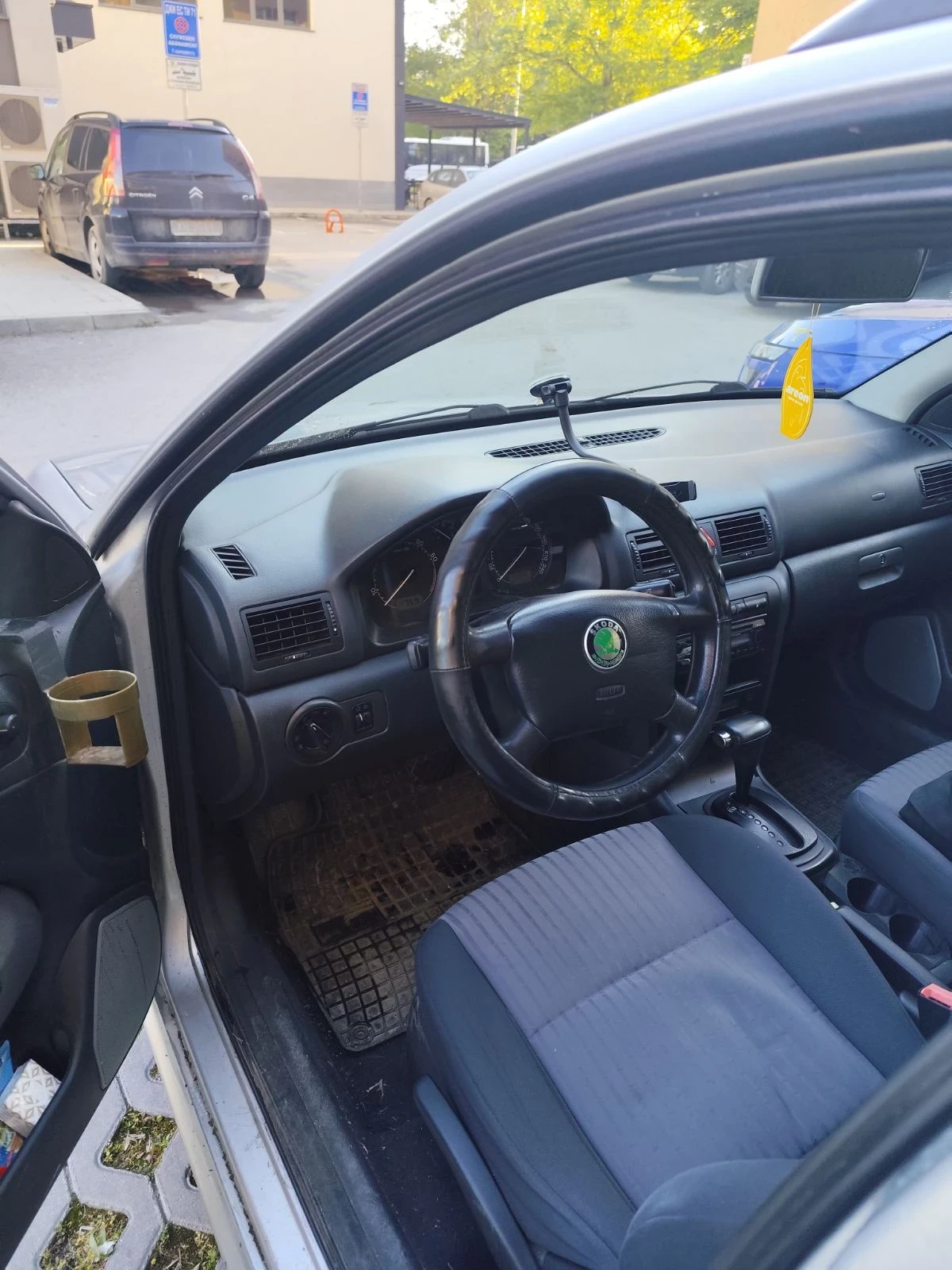 Skoda Octavia, снимка 12 - Автомобили и джипове - 54318426