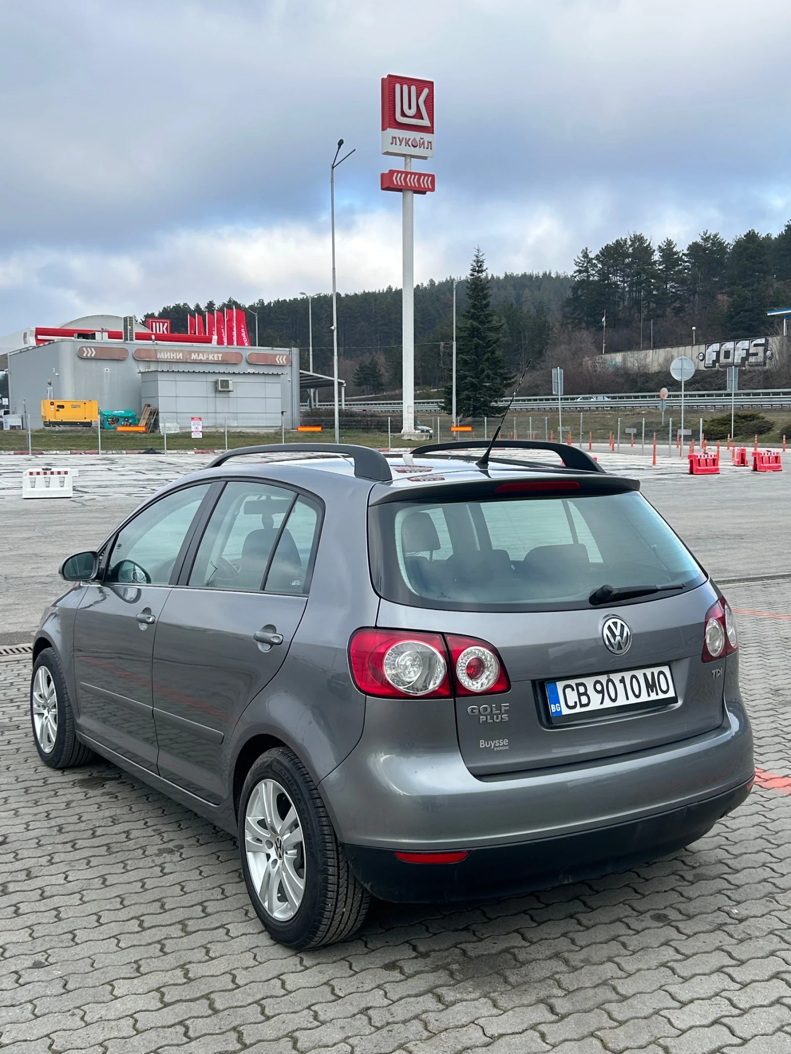 VW Golf Plus, снимка 3 - Автомобили и джипове - 54403875