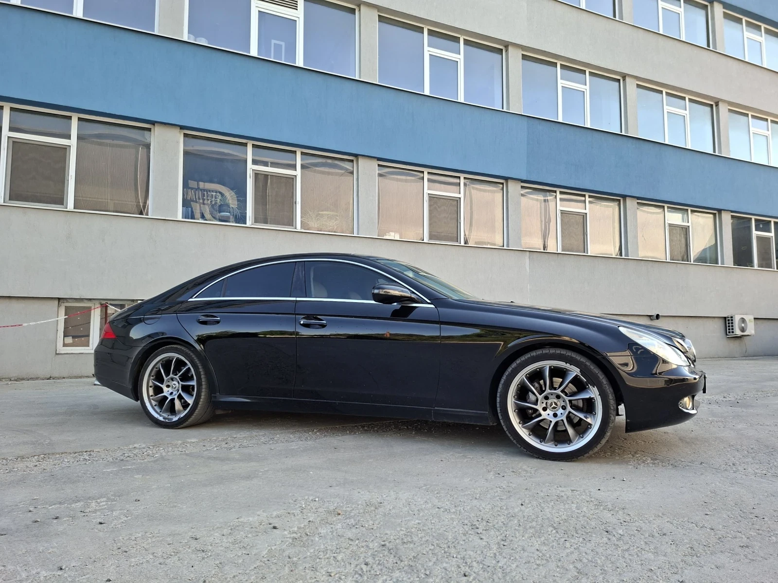 Mercedes-Benz CLS 350 Фейслифт, снимка 6 - Автомобили и джипове - 54447013
