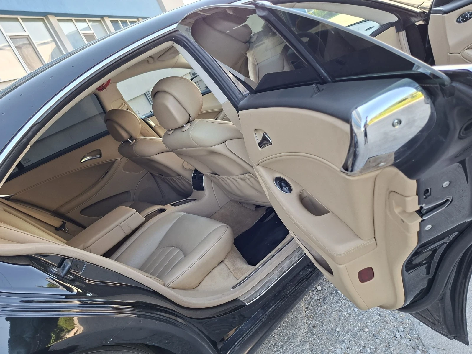 Mercedes-Benz CLS 350 Фейслифт, снимка 11 - Автомобили и джипове - 54447013
