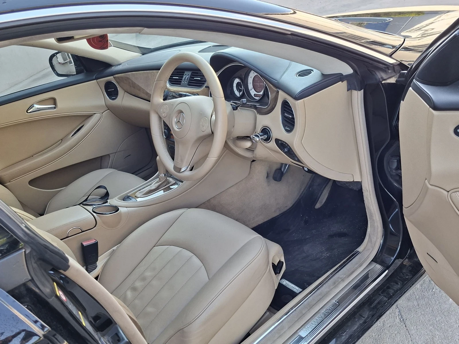 Mercedes-Benz CLS 350 Фейслифт, снимка 8 - Автомобили и джипове - 54447013