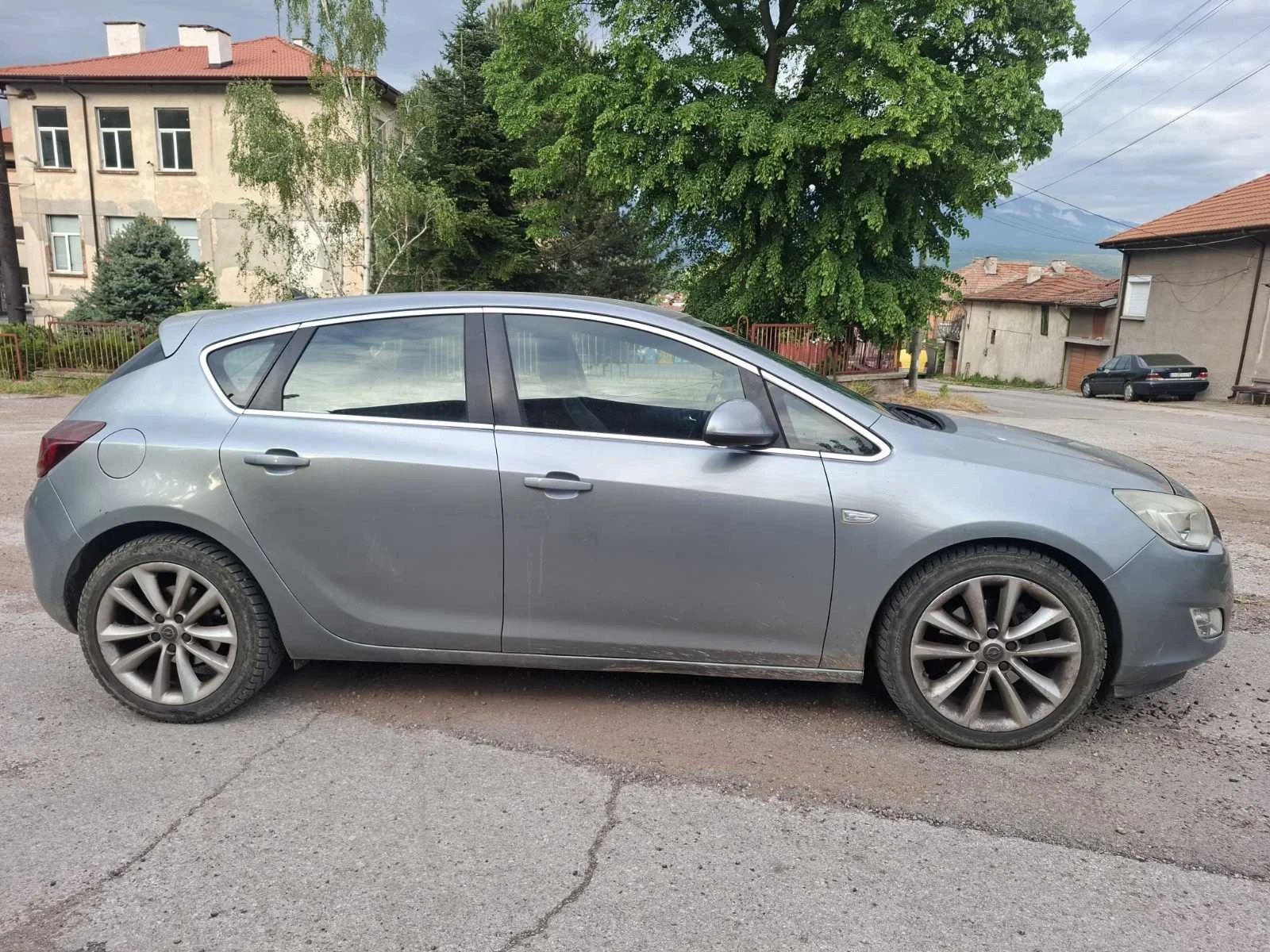 Opel Astra 1, 7cdti, снимка 4 - Автомобили и джипове - 54478865