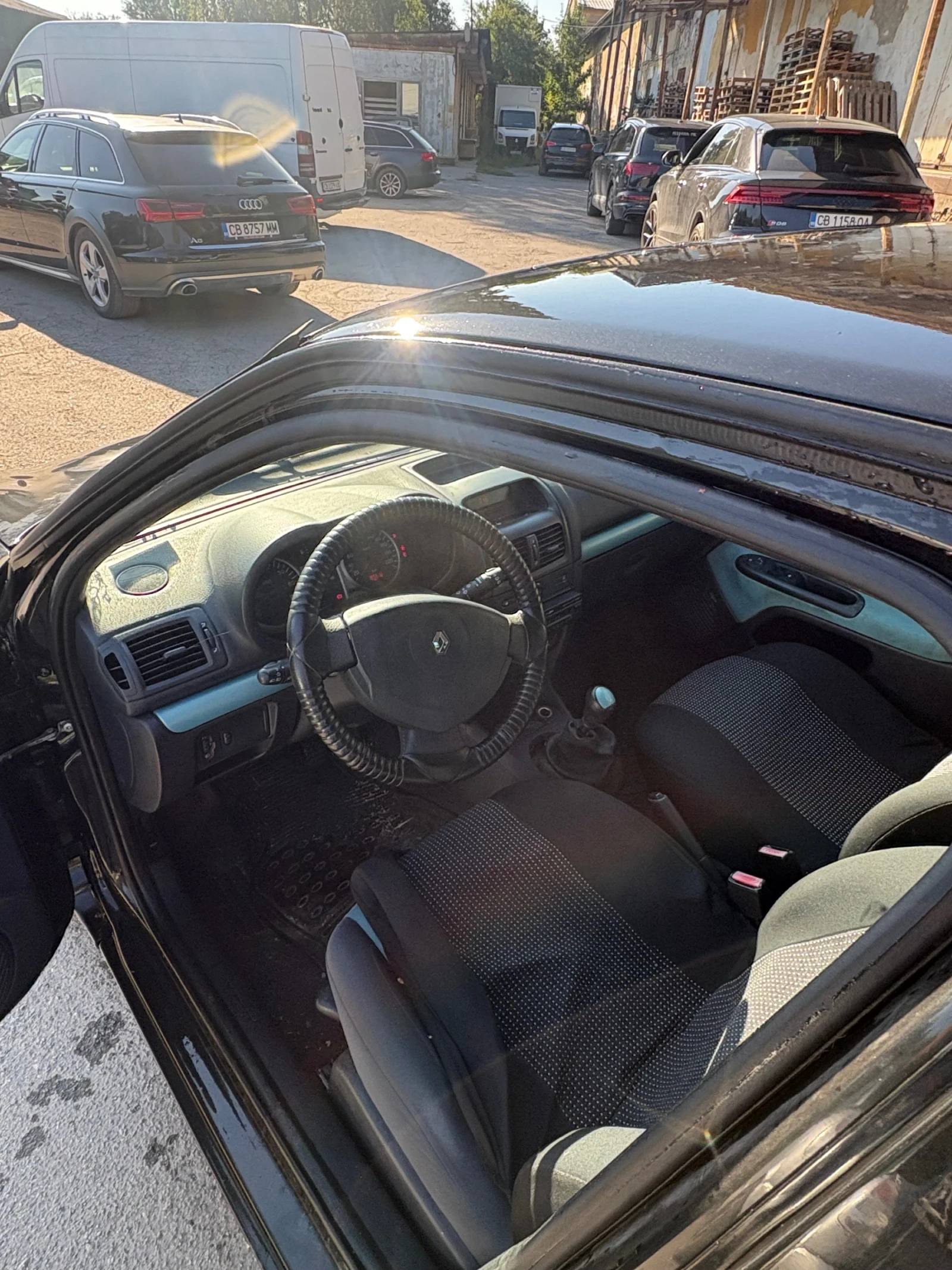 Renault Clio, снимка 2 - Автомобили и джипове - 55546830