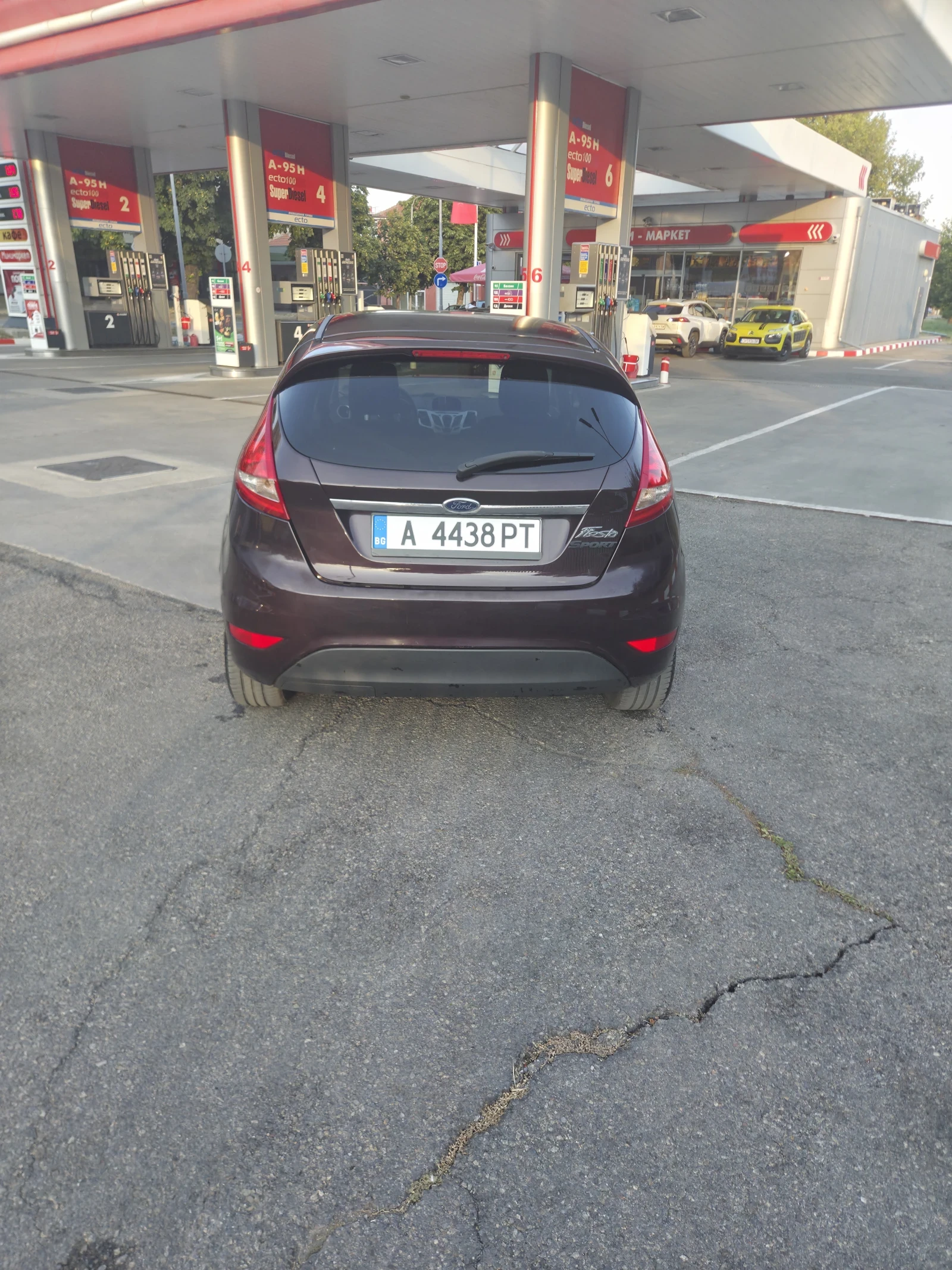 Ford Fiesta, снимка 5 - Автомобили и джипове - 55656708