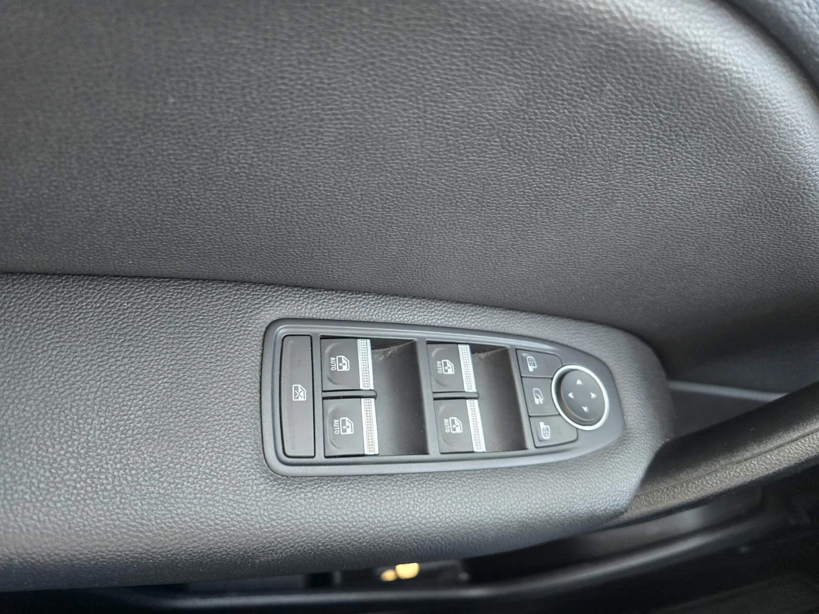 Renault Captur Energy dCi 115 к.с. дизел Stop&Start EDC, снимка 11 - Автомобили и джипове - 55931598