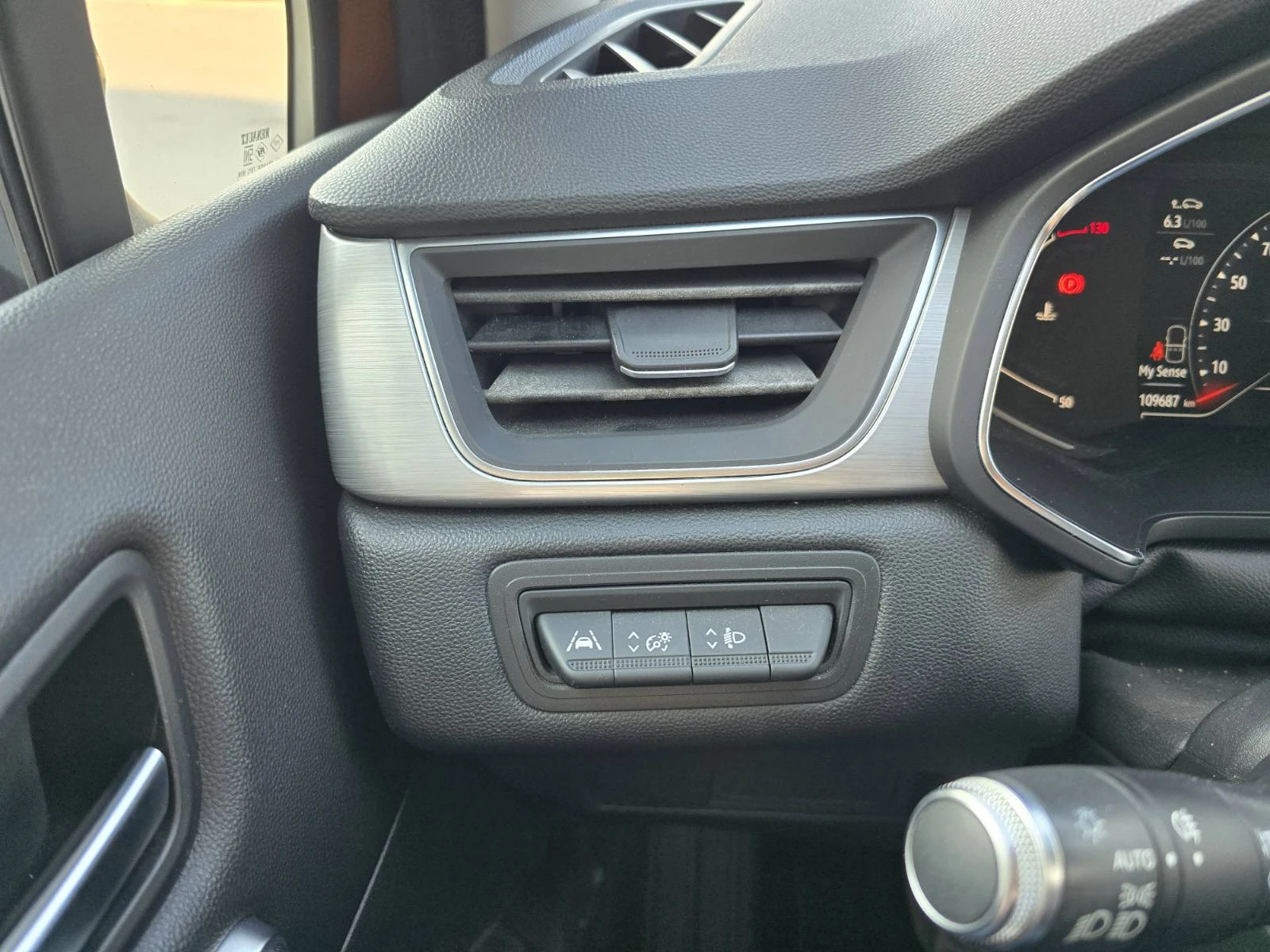 Renault Captur Energy dCi 115 к.с. дизел Stop&Start EDC, снимка 12 - Автомобили и джипове - 55931598