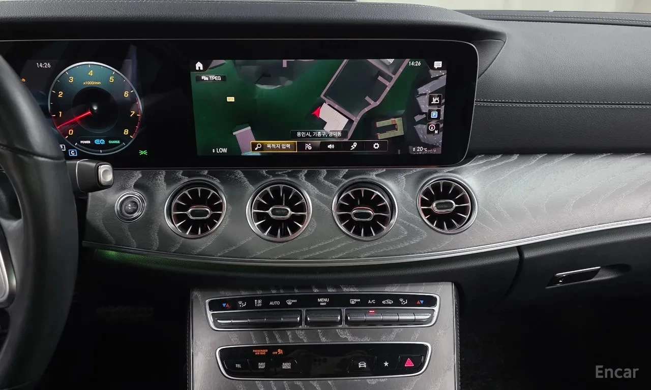 Mercedes-Benz CLS 450 4MATIC AMG Line/360/ХЕДЪП/ОБДУХ/ПАНО/, снимка 13 - Автомобили и джипове - 55941107