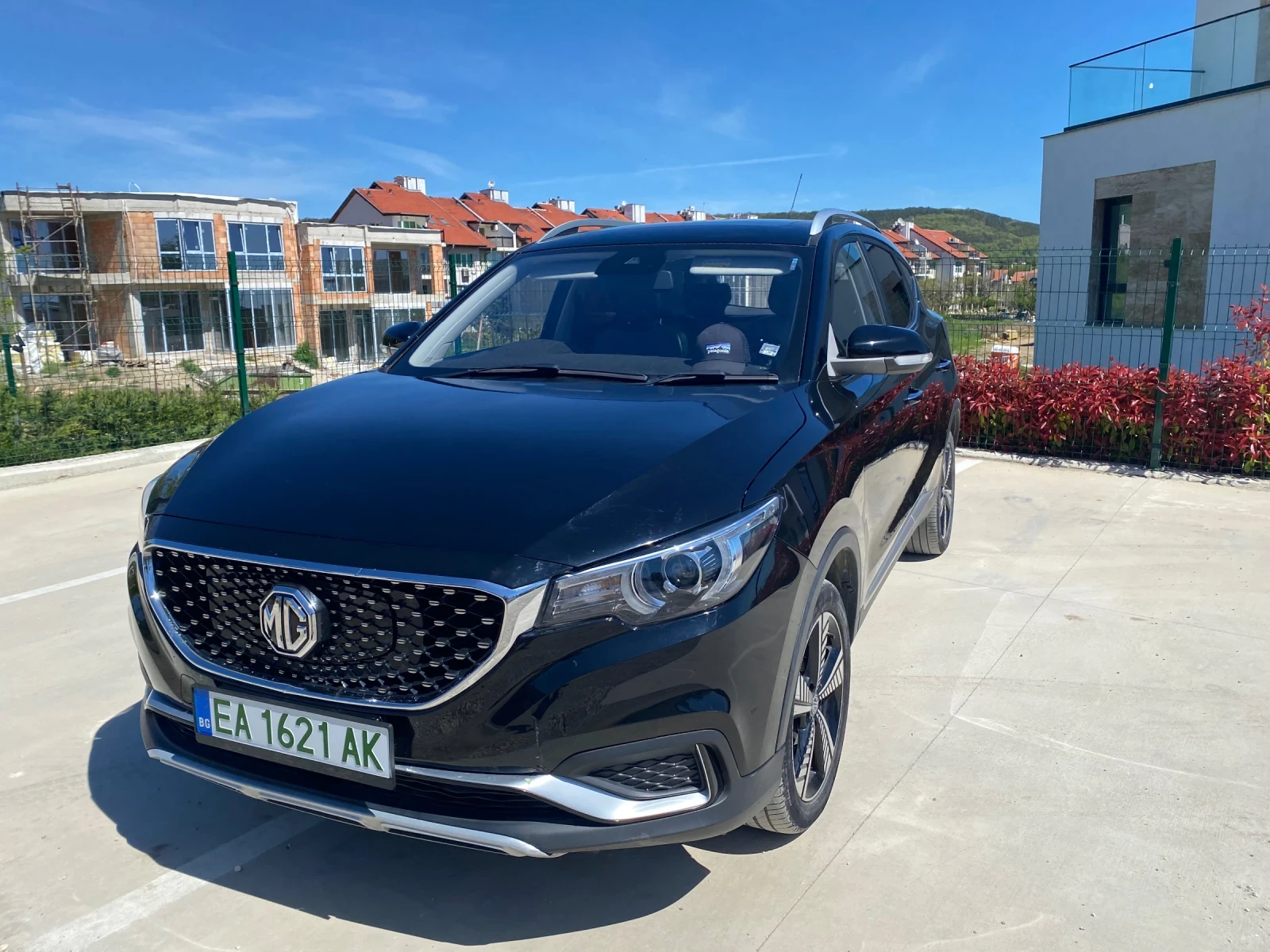 Mg ZS EV Lux, снимка 6 - Автомобили и джипове - 55986703