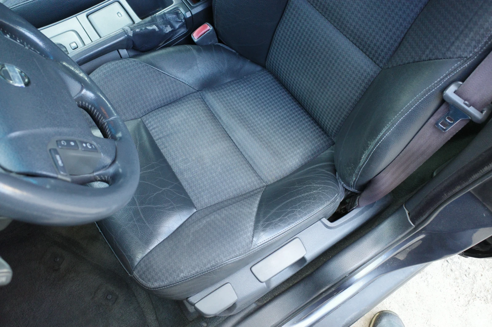 Volvo V70 2.4T, снимка 8 - Автомобили и джипове - 56442156