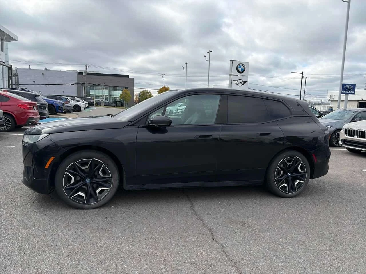 BMW iX xDrive50  CARFAX, снимка 2 - Автомобили и джипове - 56677701
