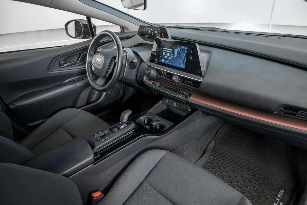 Toyota Prius, снимка 17 - Автомобили и джипове - 56706662