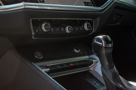 Audi Q3 1.5 TFSI S line, снимка 13