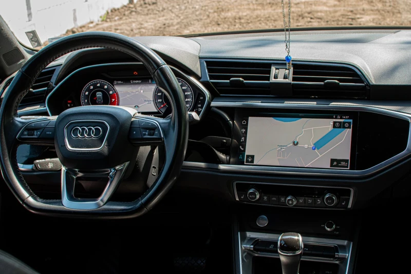 Audi Q3 1.5 TFSI S line, снимка 10 - Автомобили и джипове - 50338649