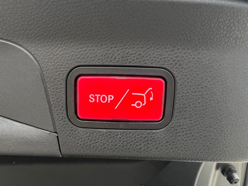 Mercedes-Benz GLC 300d, 4-MAT, AMG LINE, MAGNO MANUFACTUR-FULL SERV , снимка 16 - Автомобили и джипове - 52858303