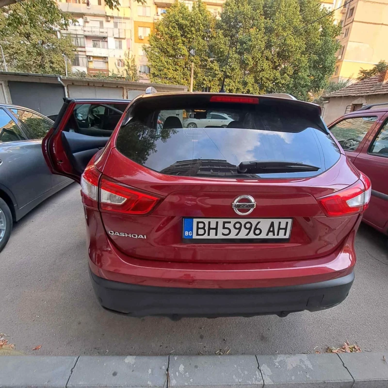 Nissan Qashqai 1.6 dci, снимка 5 - Автомобили и джипове - 52915947