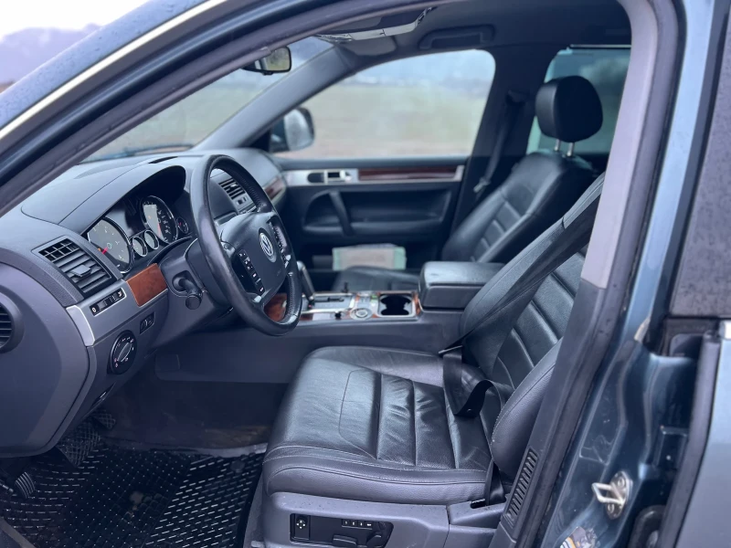 VW Touareg 3.0 TDI 224к.с, снимка 7 - Автомобили и джипове - 53373955