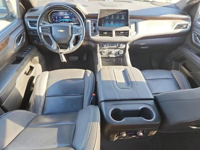 Chevrolet Suburban 5.3L 8 Rear-wheel drive, снимка 12 - Автомобили и джипове - 53343552