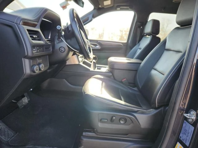 Chevrolet Suburban 5.3L 8 Rear-wheel drive, снимка 11 - Автомобили и джипове - 53343552