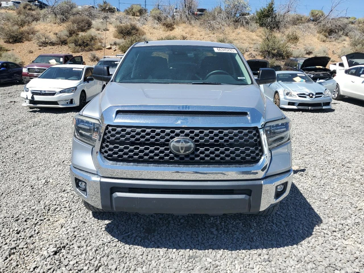 Toyota Tundra CREWMAX SR5 - изображение 2