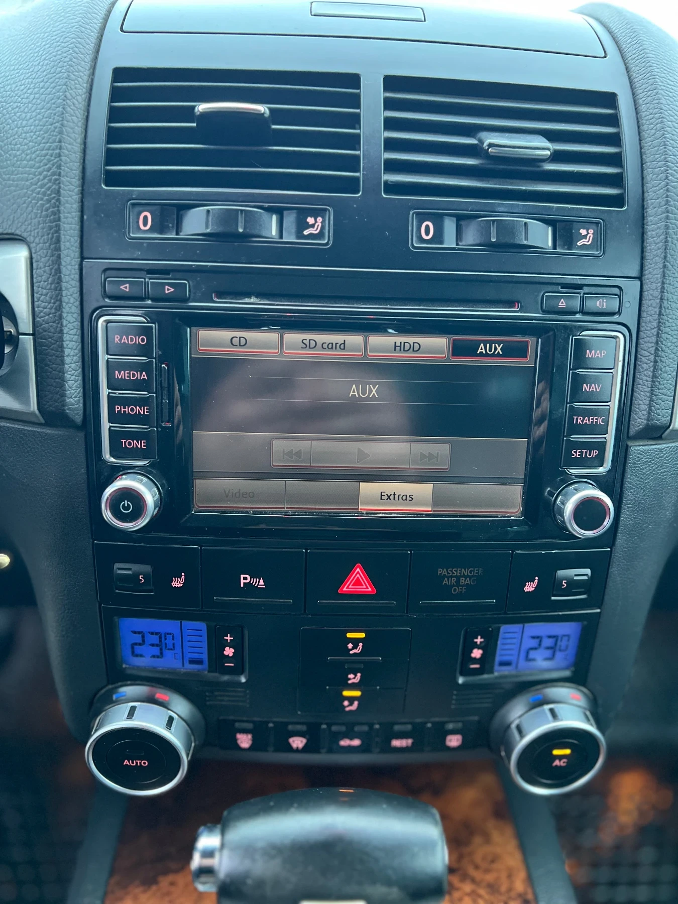 VW Touareg 3.0 TDI 224�.� | Mobile.bg � ����������� 11