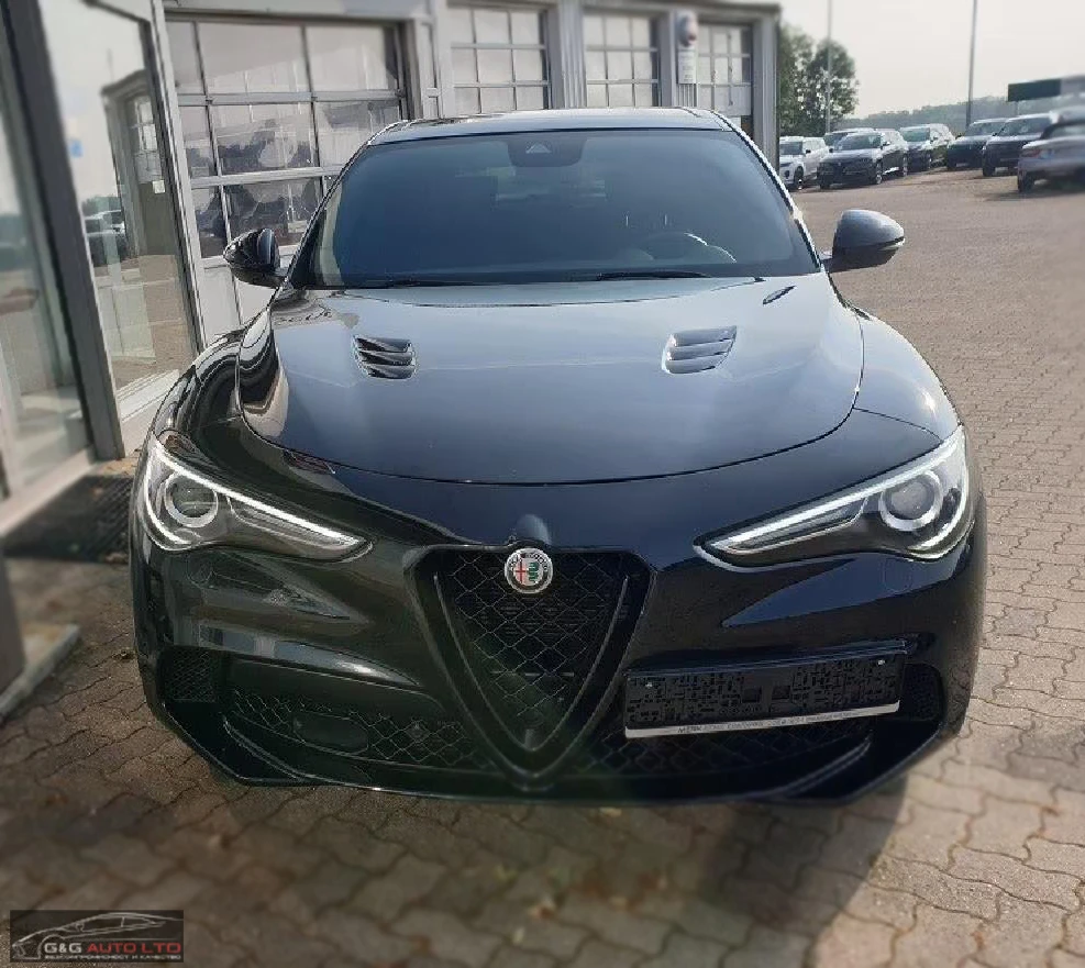 Alfa Romeo Stelvio QUADRIFOGLIO/510HP/Q4/PANO/CAM/AKRAPOVIC/H&K/544q, снимка 2 - Автомобили и джипове - 55457040