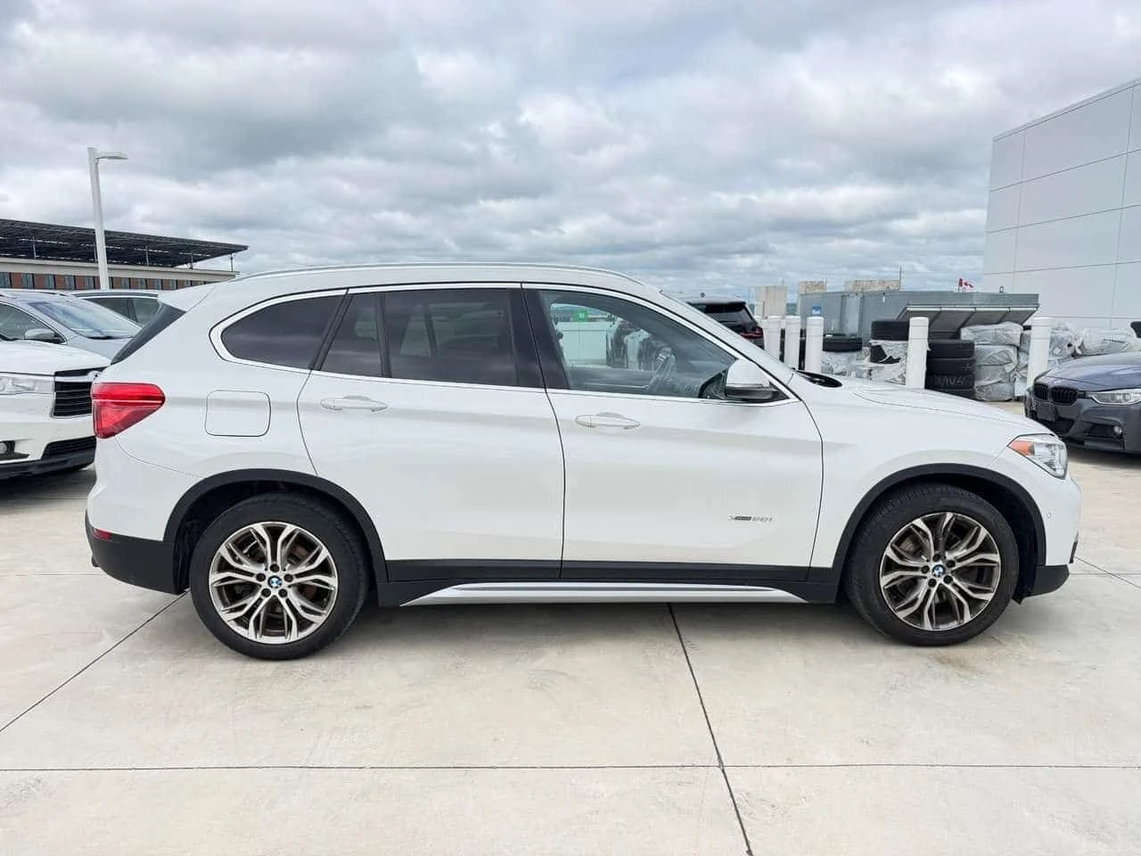 BMW X1 xDrive28i\Har/Kar\ЦЕНА ДО БГ\, снимка 6 - Автомобили и джипове - 55466430