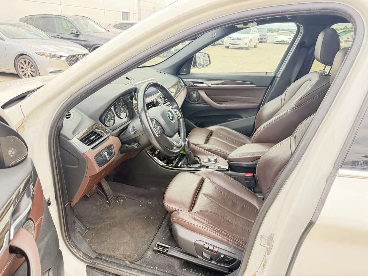 BMW X1 xDrive28i\Har/Kar\ЦЕНА ДО БГ\, снимка 8 - Автомобили и джипове - 55466430