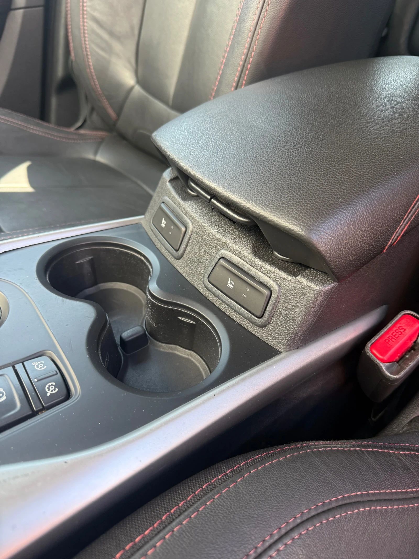 Renault Kadjar Hipnotic-FULL FULL, EURO6, снимка 13 - Автомобили и джипове - 55644775