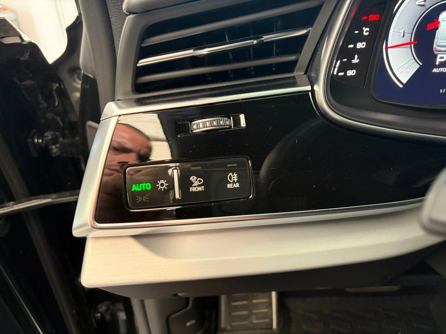Audi Q8, снимка 12 - Автомобили и джипове - 56421843