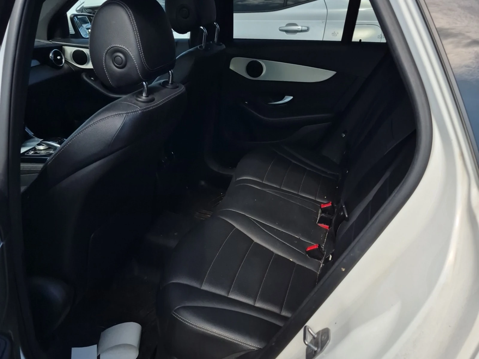 Mercedes-Benz GLC 300 CARFAX/ФИНАНСИРАНЕ, снимка 11 - Автомобили и джипове - 55983051