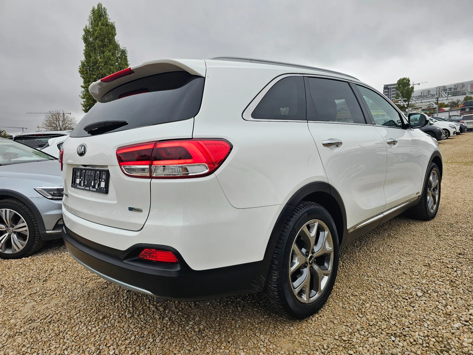Kia Sorento 2.2CRDI, 200к.с., снимка 4 - Автомобили и джипове - 56727825