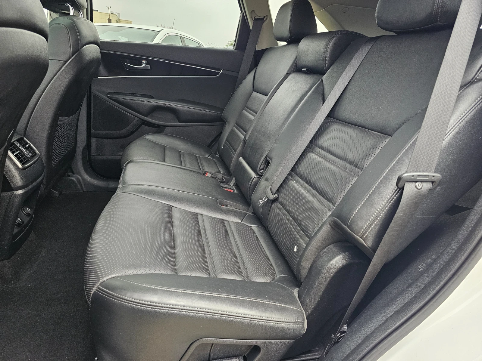Kia Sorento 2.2CRDI, 200к.с., снимка 10 - Автомобили и джипове - 56727825