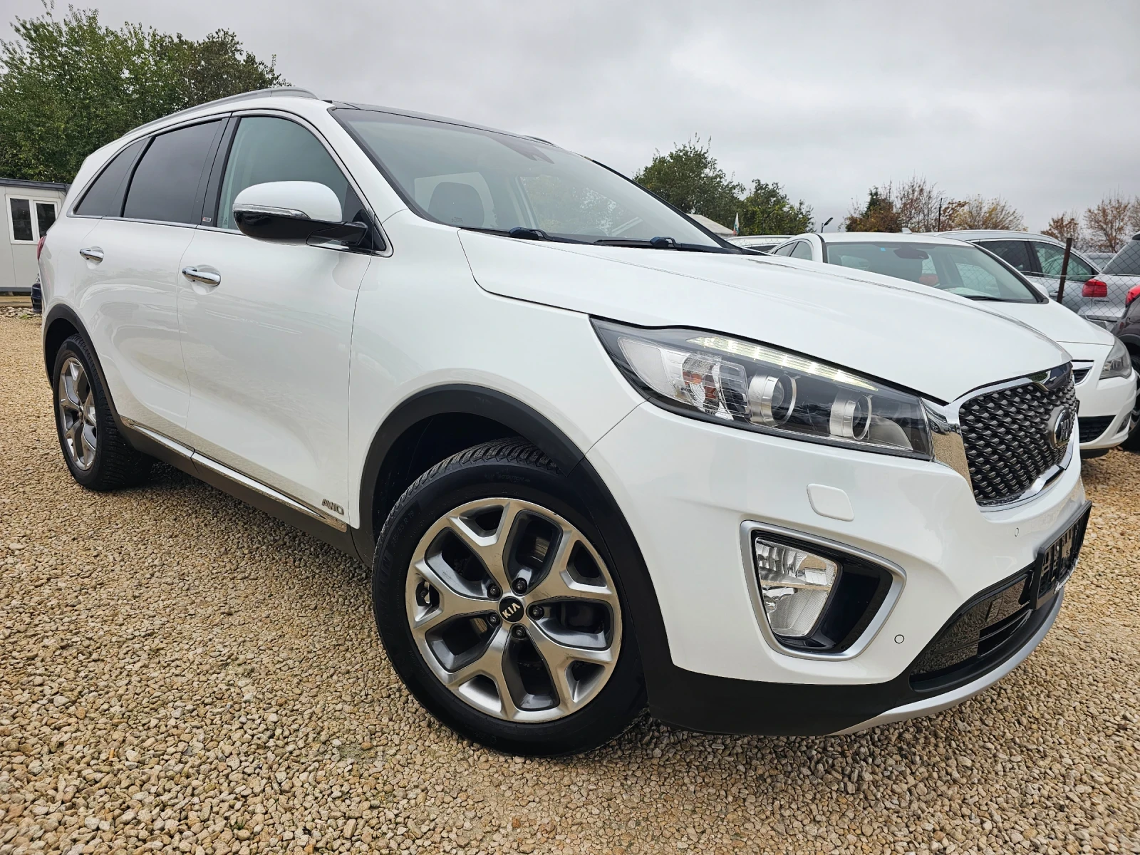 Kia Sorento 2.2CRDI, 200к.с., снимка 3 - Автомобили и джипове - 56727825