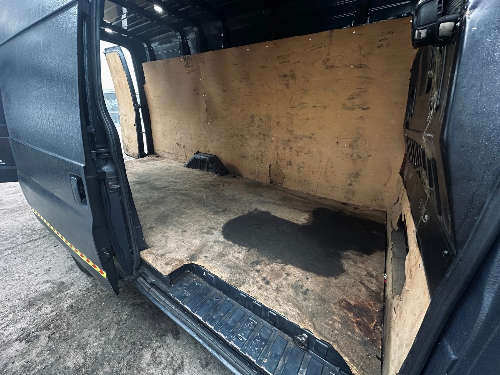 Ford Transit 2.2TDCi, снимка 14 - Бусове и автобуси - 52343244