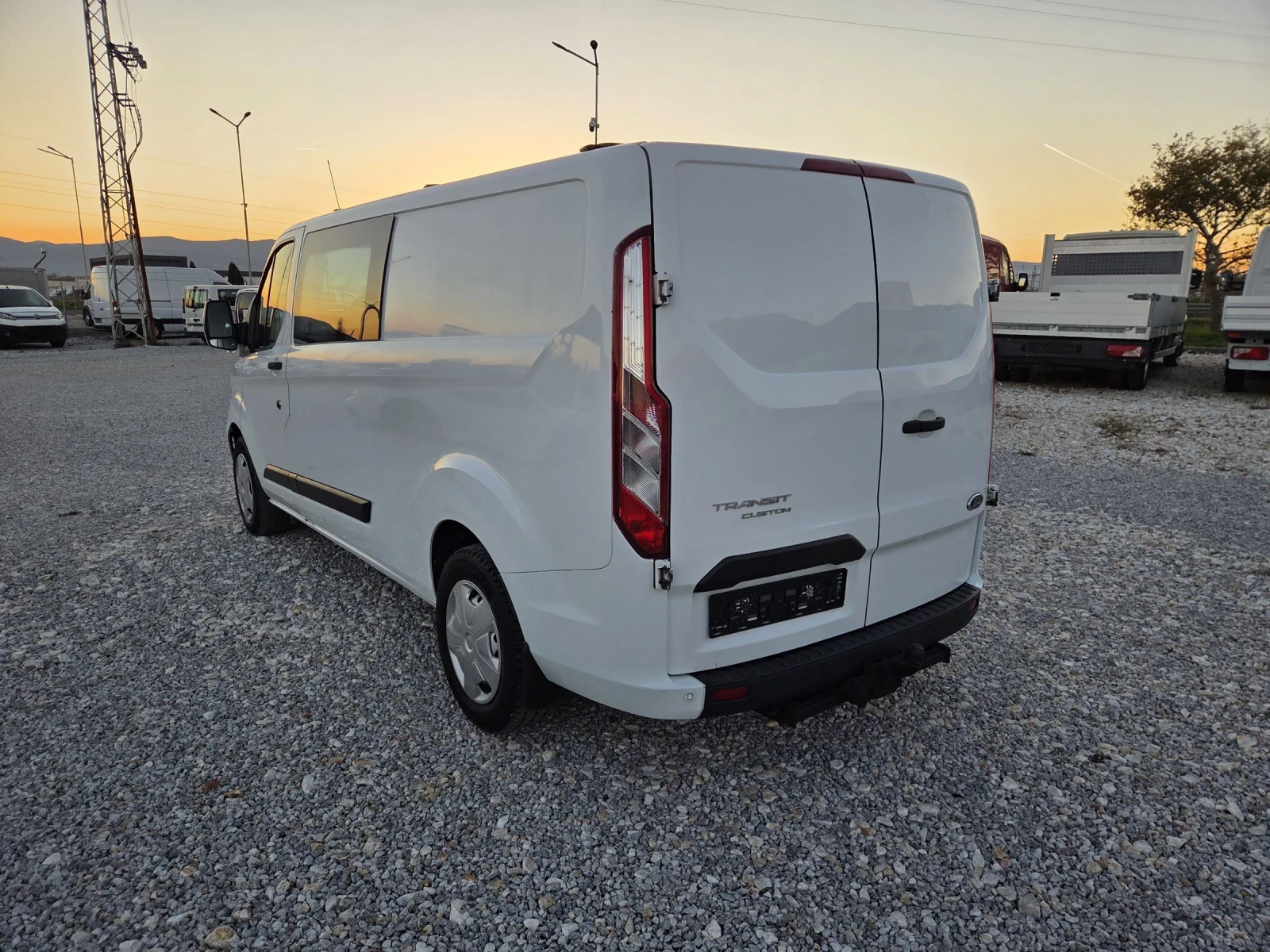 Ford Transit Custom 2.0 TDCi, ТОВАРОПЪТНИК, 6 местен, Клима, ЕВРО 6 - изображение 3