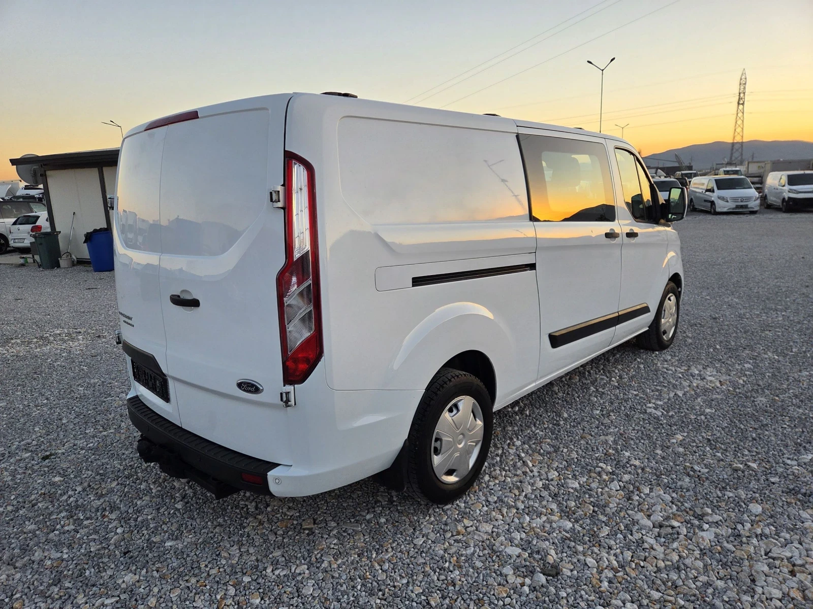Ford Transit Custom 2.0 TDCi, ТОВАРОПЪТНИК, 6 местен, Клима, ЕВРО 6 - изображение 5