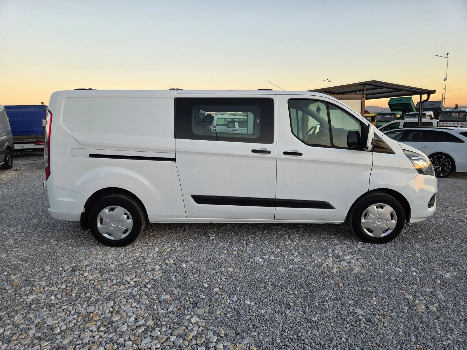 Ford Transit Custom 2.0 TDCi, ТОВАРОПЪТНИК, 6 местен, Клима, ЕВРО 6 - изображение 6